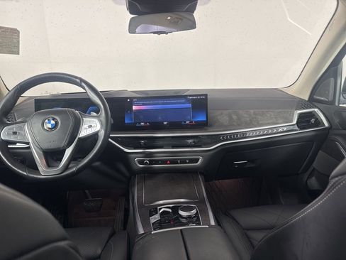 Certified 2023 BMW X7 xDrive40i w/ Premium Package image 9