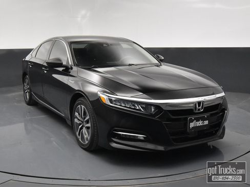 Used 2018 Honda Accord EX image 44