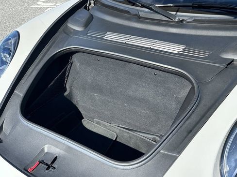 Used 2022 Porsche 911 Carrera image 14