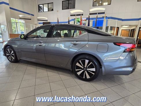 Used 2022 Nissan Altima 2.5 SL FWD image 6