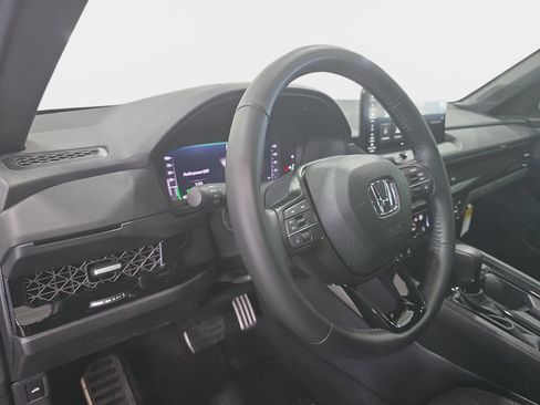 Used 2025 Honda Accord Sport image 23