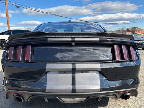 Used 2015 Ford Mustang GT Premium RWD image 9
