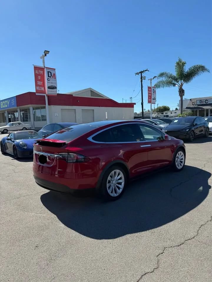 Used 2018 Tesla Model X 100D AWD/4WD image 5
