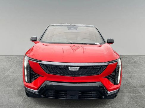 New 2026 Cadillac Optiq Sport 2 image 8