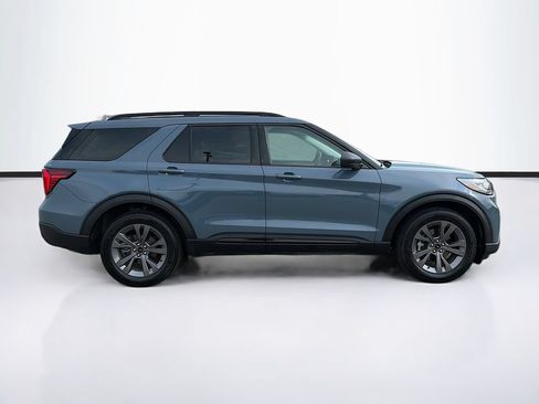 Used 2026 Ford Explorer Active w/ Active Comfort Package AWD/4WD image 3