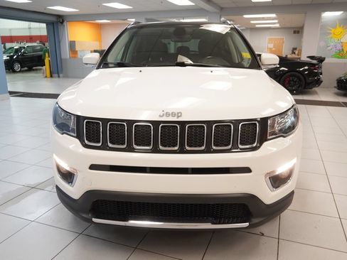 Used 2020 Jeep Compass Limited AWD/4WD image 15