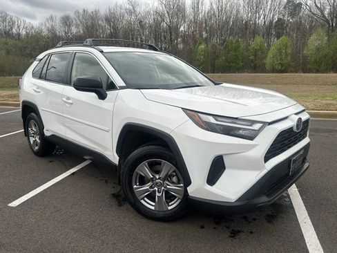 Used 2025 Toyota RAV4 LE image 2