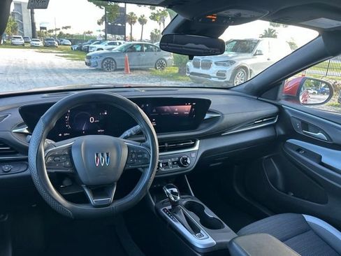 Used 2024 Buick Envista Preferred w/ Convenience I Package FWD image 14