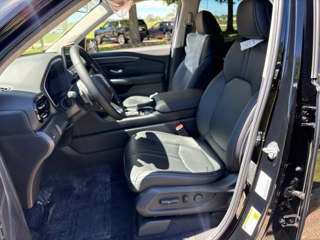 New 2026 Honda Pilot Touring image 14