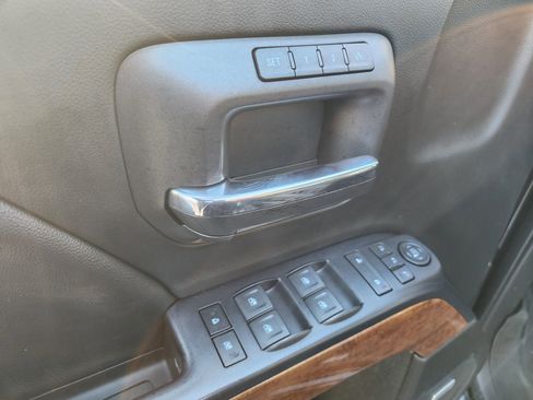 Used 2019 Chevrolet Silverado 2500 High Country w/ Duramax Plus Package image 26