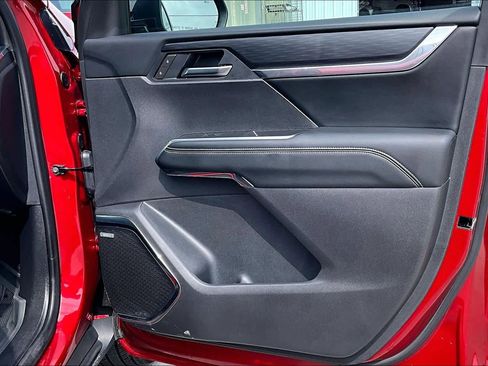 Used 2025 GMC Acadia Elevation w/ LPO, Floor Liner Package image 44