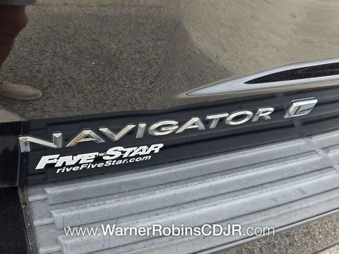 Used 2016 Lincoln Navigator L Select RWD image 13