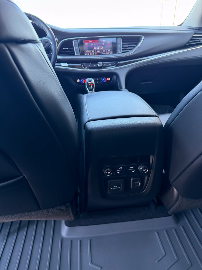 Used 2021 Buick Enclave Avenir AWD/4WD image 21