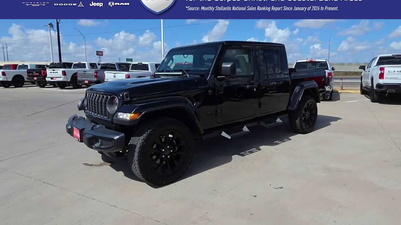 Used 2025 Jeep Gladiator Sport AWD/4WD image 4