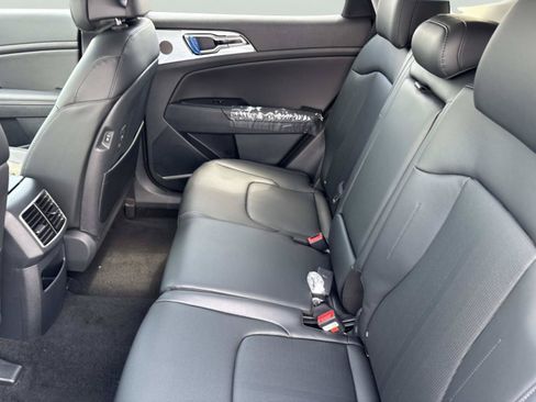 New 2026 Kia Sportage EX w/ EX Panorama Roof Package FWD image 18