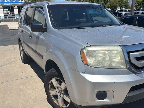 Used 2011 Honda Pilot LX image 3