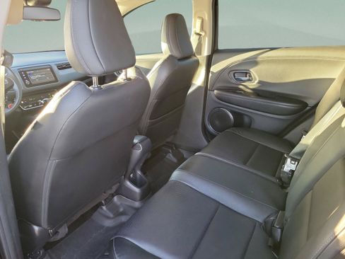 Used 2021 Honda HR-V EX-L image 6