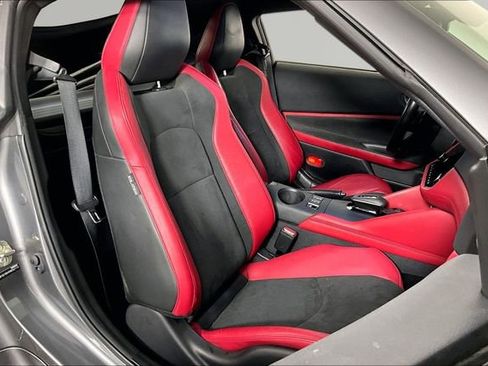 Used 2024 Nissan Z Performance w/ Floor Mat Package RWD image 21