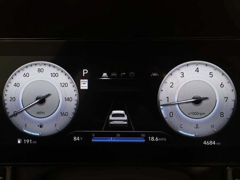 Certified 2025 Hyundai Elantra SEL FWD image 36