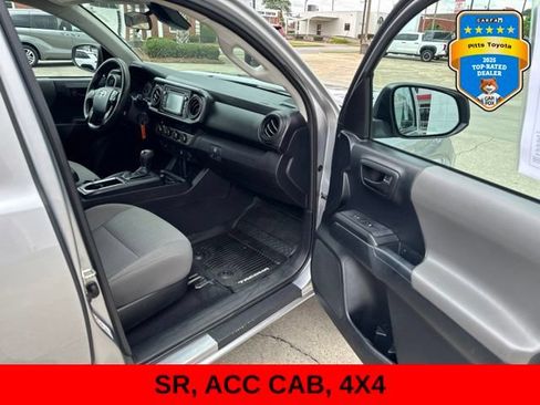 Used 2018 Toyota Tacoma SR AWD/4WD image 12