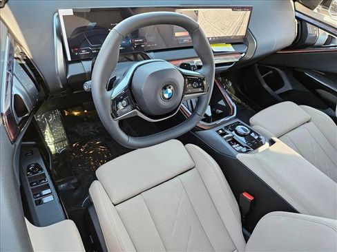 Used 2026 BMW X3 xDrive30 w/ Convenience Package AWD/4WD image 3