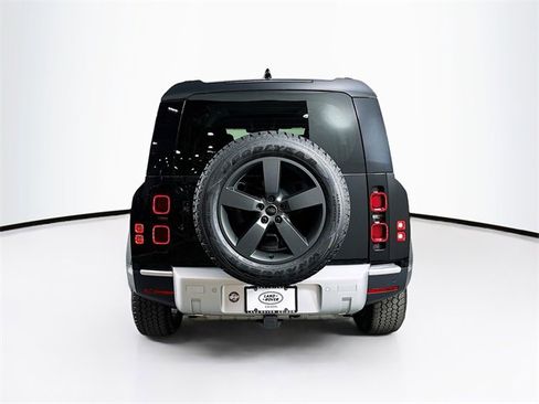 New 2025 Land Rover Defender 110 S image 6