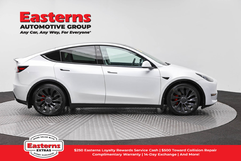 Used 2022 Tesla Model Y Performance AWD/4WD image 5