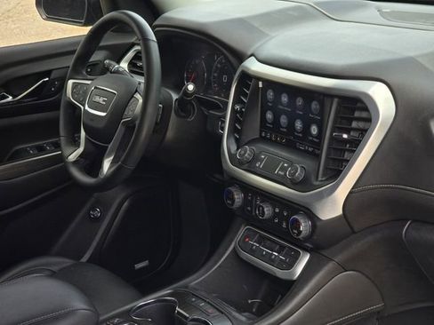 Used 2023 GMC Acadia SLT w/ Elevation Edition FWD image 11