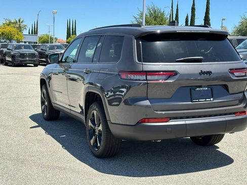 New 2026 Jeep Grand Cherokee L Limited w/ Limited Altitude Package RWD image 5