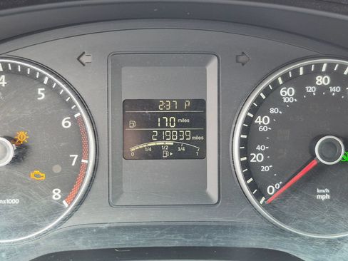 Used 2013 Volkswagen Jetta SEL FWD image 35