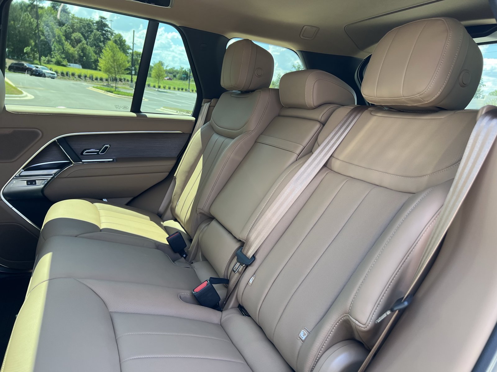 New 2026 Land Rover Range Rover SE AWD/4WD image 5
