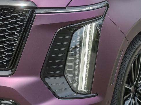 Used 2025 Cadillac Escalade ESV Sport Platinum AWD/4WD image 7