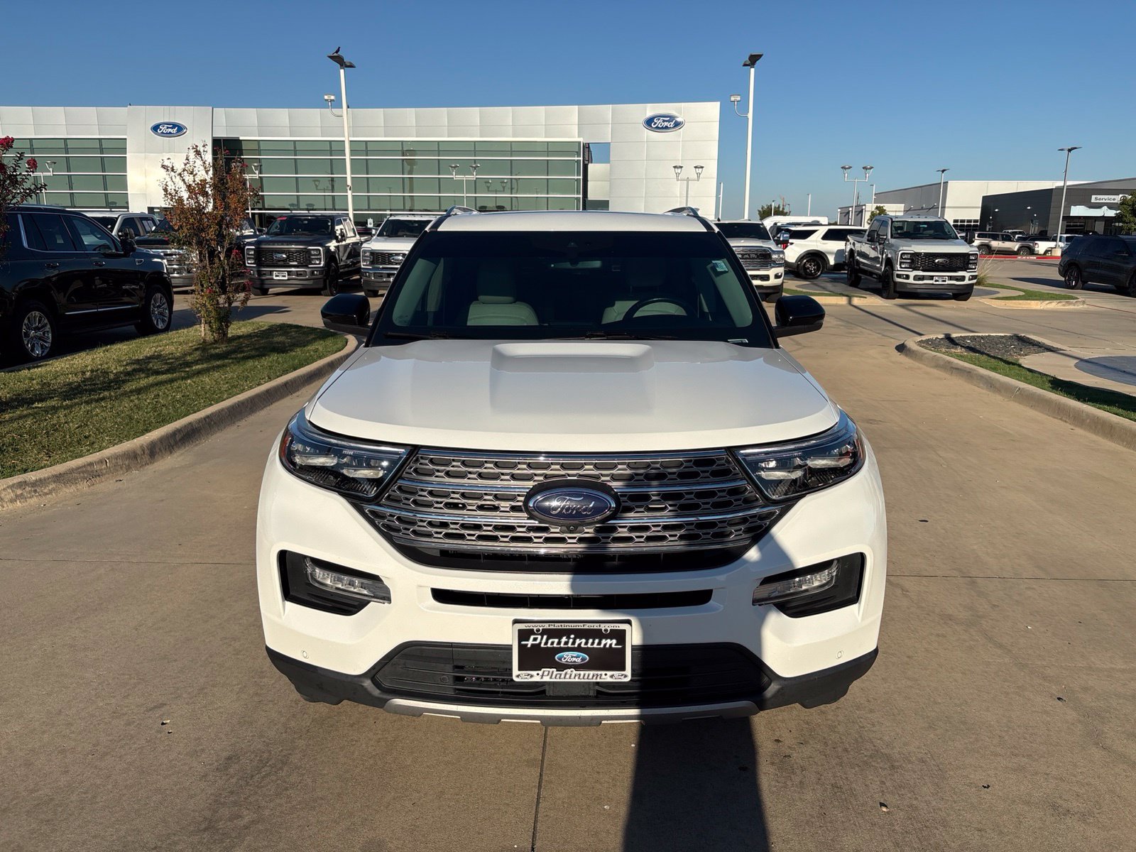 Used 2021 Ford Explorer Limited w/ Equipment Group 301A RWD image 9