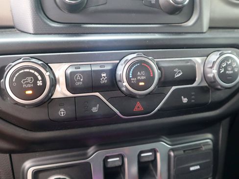 Used 2020 Jeep Wrangler Sport AWD/4WD image 60