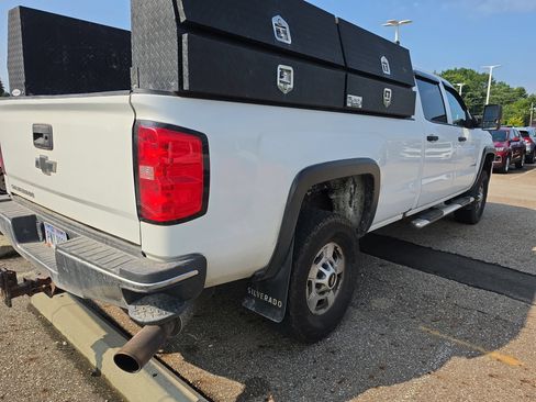 Used 2016 Chevrolet Silverado 2500 W/T w/ WT Convenience Package AWD/4WD image 4