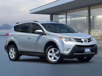 Used 2014 Toyota RAV4 XLE FWD video 2