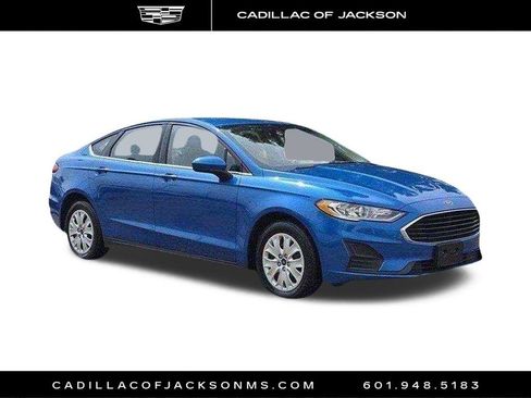 Used 2020 Ford Fusion S FWD image 3