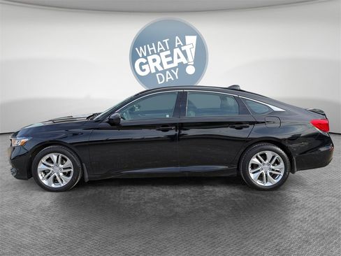Used 2018 Honda Accord LX image 7