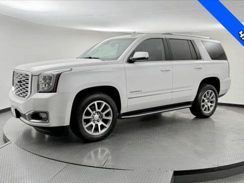 Used 2020 GMC Yukon Denali w/ Open Road Package AWD/4WD image 2