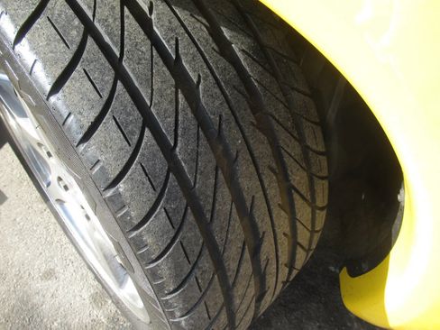 Used 2001 Chevrolet Corvette Convertible w/ Preferred Equipment Group2 image 29