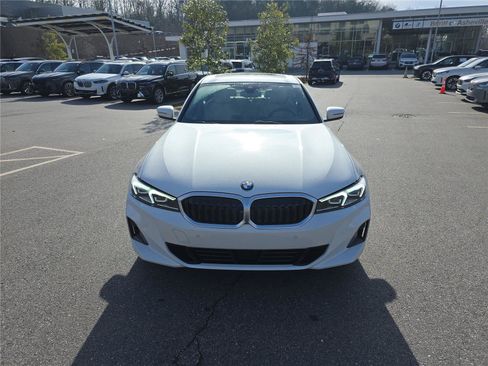 New 2026 BMW 330i xDrive Sedan w/ Convenience Package image 8