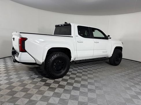 Used 2026 Toyota Tacoma SR5 AWD/4WD image 8