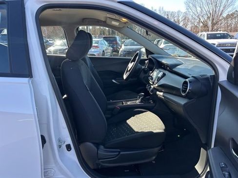 Used 2024 Nissan Kicks SV image 15