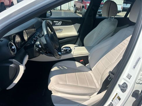 Used 2017 Mercedes-Benz E 300 image 10