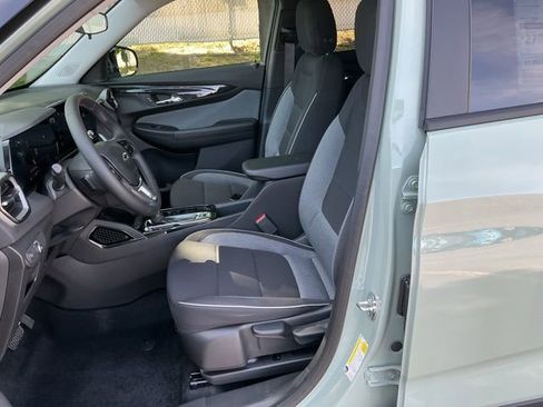 New 2026 Chevrolet TrailBlazer LT w/ Midnight Edition AWD/4WD image 16