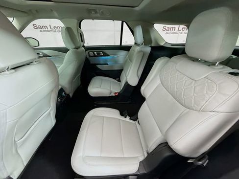 Used 2025 Ford Explorer Platinum w/ Ultimate Package image 26