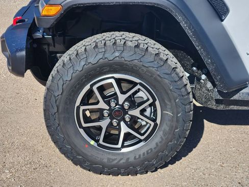 New 2026 Jeep Wrangler Unlimited Rubicon AWD/4WD image 7
