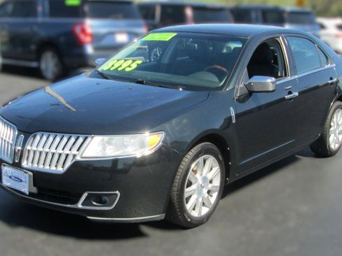 Used 2010 Lincoln MKZ image 5