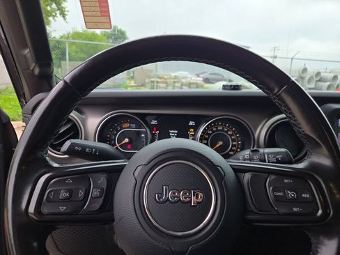 Used 2020 Jeep Wrangler Sport AWD/4WD image 23