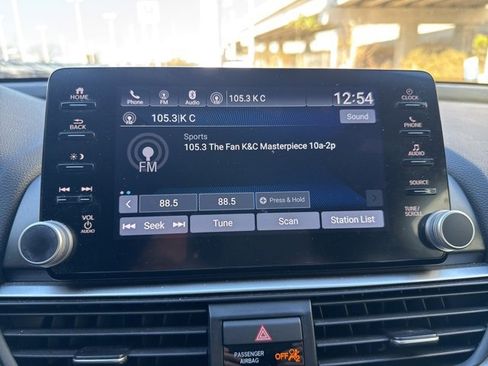 Used 2022 Honda Accord Sport image 11